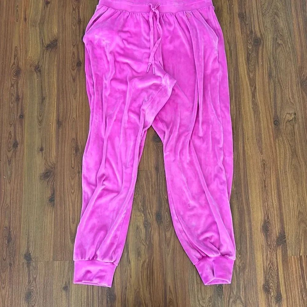 VS Victoria's Secret on point pink the joggers size M